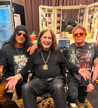 Ozzy Osbourne (tengah)/Foto: Instagram Ozzy